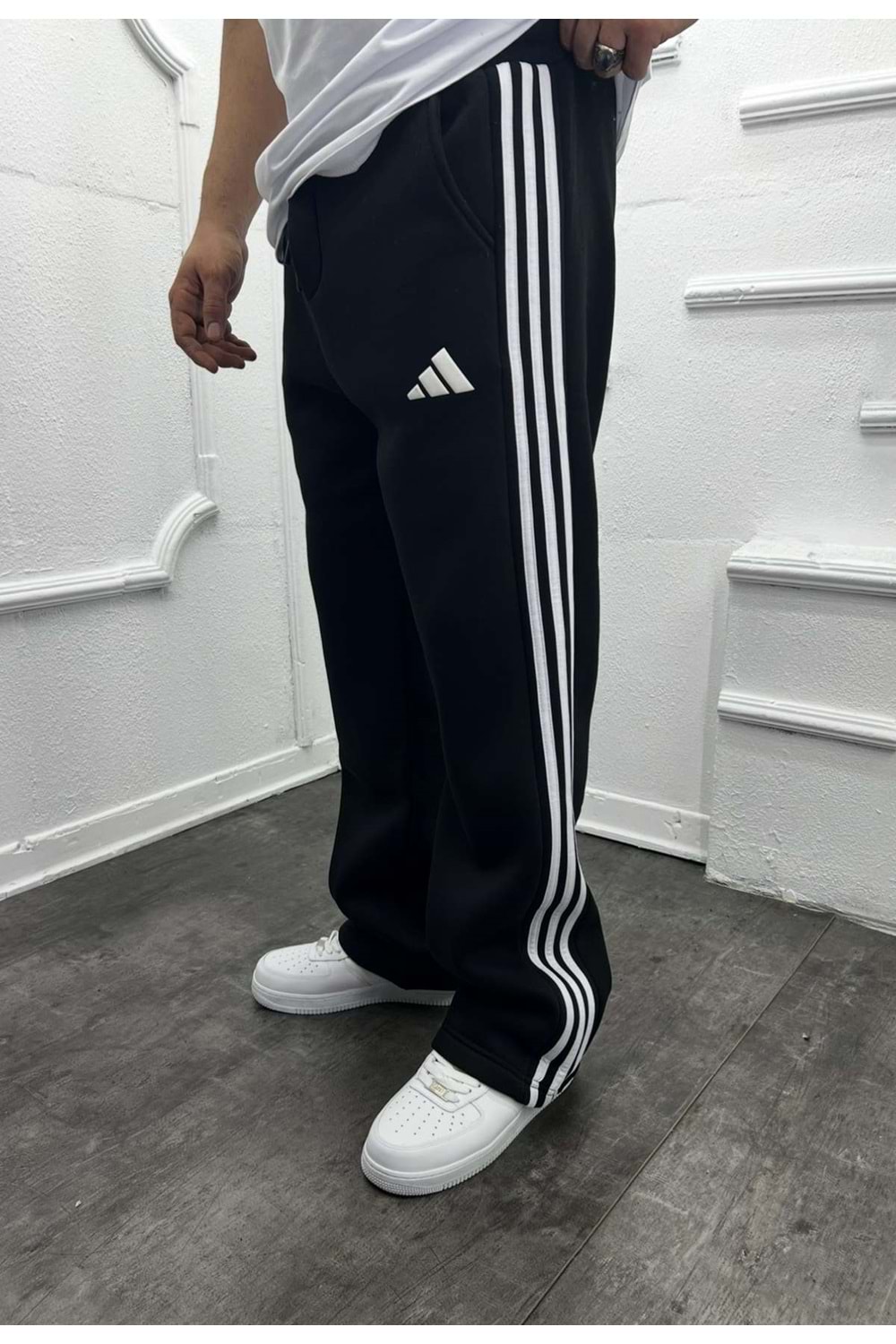 1010 ADİDAS ŞERİTLİ EŞOFMAN - SİYAH