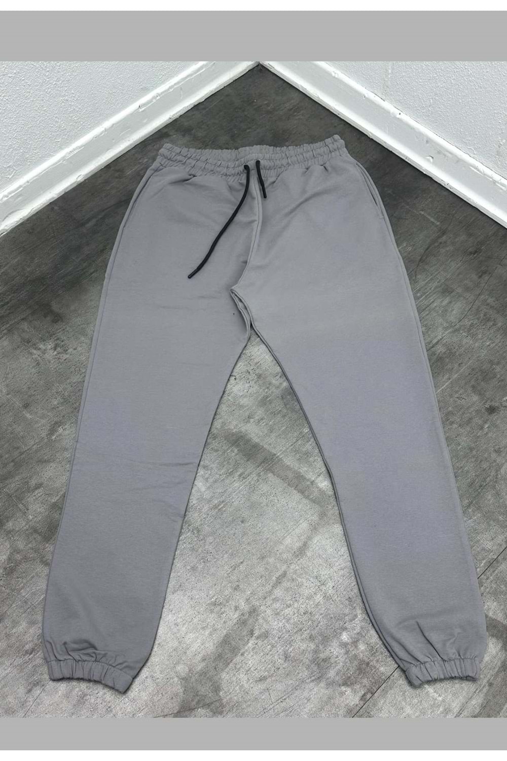 1004 BASİC PAÇA LASTİK EŞOFMAN - KOYU FÜME