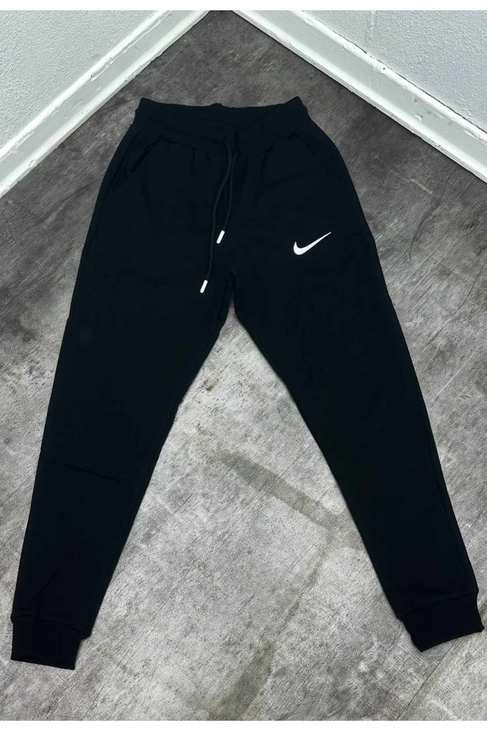 1029 NIKE RİBANA PAÇA EŞOFMAN - SİYAH