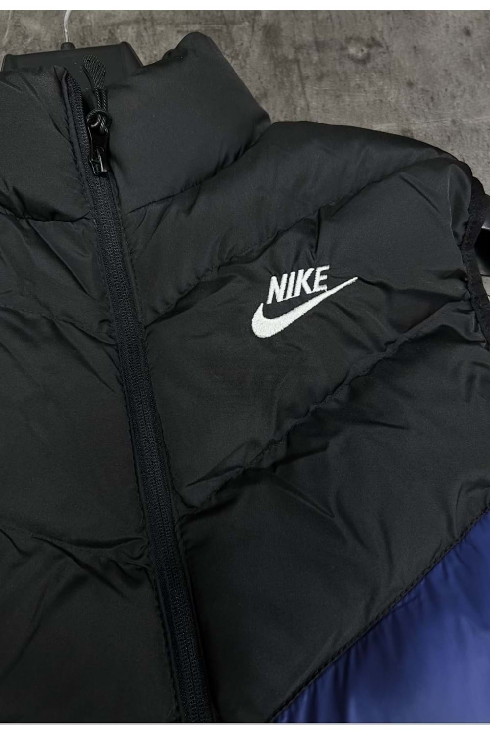 1041 NIKE ŞİŞME YELEK - SİYAH LACİVERT - M