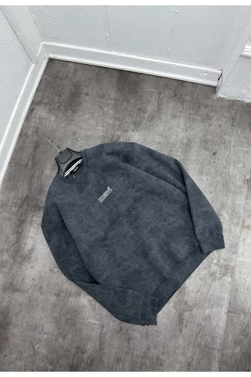 1009 MAVİ YIKAMALI SWEAT - FÜME