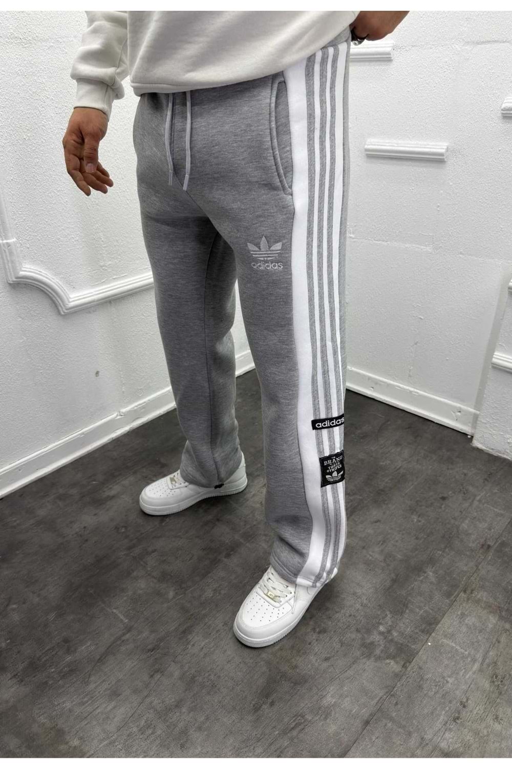 1032 ADİDAS ŞERİTLİ EŞOFMAN - GRİ