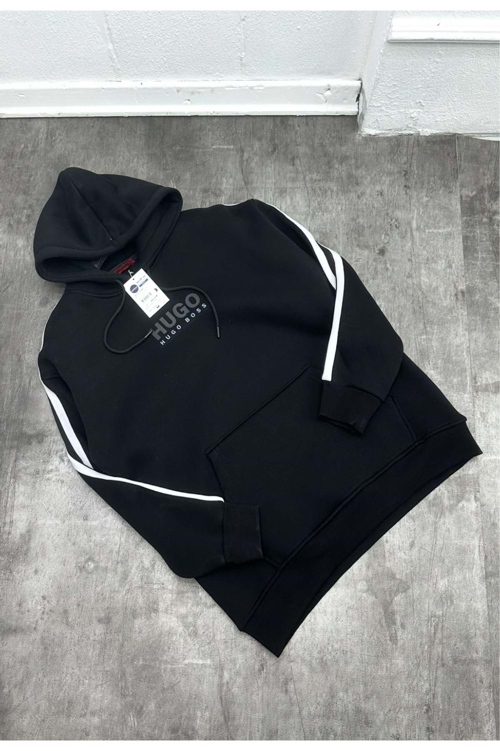 1001 HUGO KAPÜŞONLU SWEAT - SİYAH - M