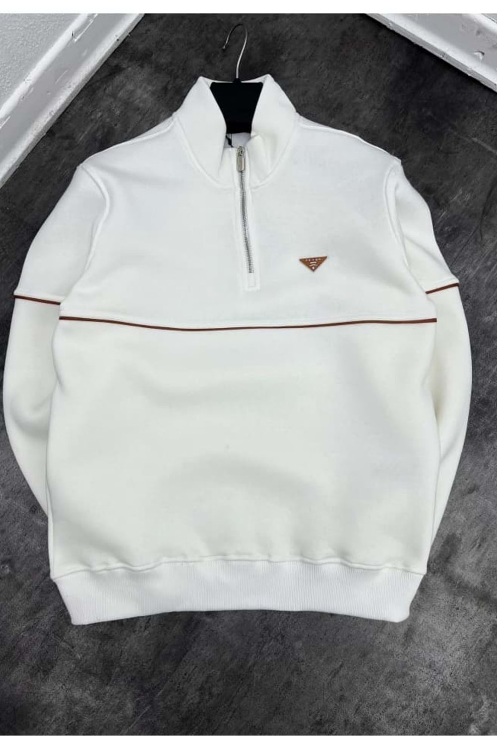 1004 PRADA YAKA FERMUAR SWEAT